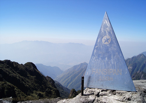 Những địa điểm du lịch ở Lào Cai khiến người ta “phát nghiện”13 Những địa điểm du lịch ở Lào Cai khiến người ta “phát nghiện”13